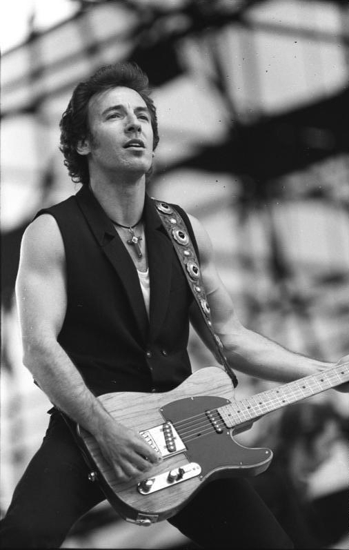 Bruce Springsteen tijdens het concert in Oost-Berlijn op 19 juli 1988